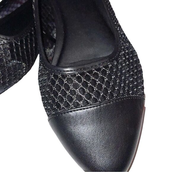 Torrid black mesh flats! New - Picture 4 of 9